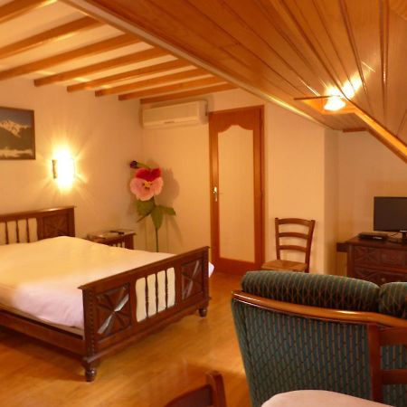 La Bouigane Bed & Breakfast Saint-Lary  Eksteriør bilde